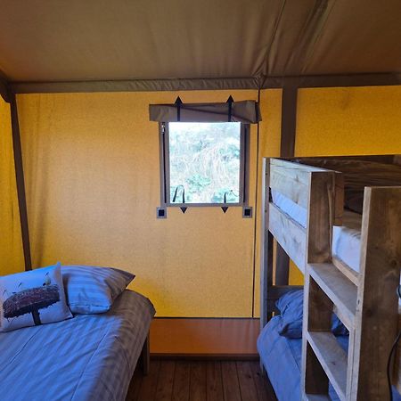 De Hazelaarshof Luxe Glampingtent Bij Natuurgebied De Millingerwaard Kekerdom Luaran gambar