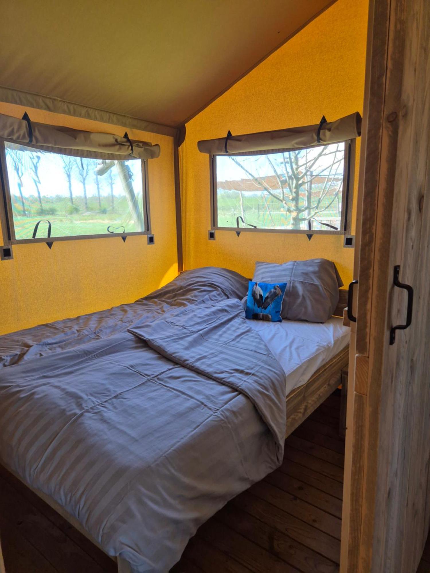 De Hazelaarshof Luxe Glampingtent Bij Natuurgebied De Millingerwaard Kekerdom Luaran gambar